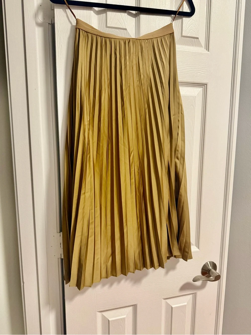 J. Crew Gwyneth Pleated Pull on Midi Skirt in size XXS
